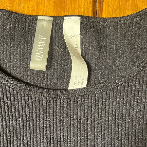 Black Ribbed Long-Sleeve Pearl Fringe Crop Top - Picture 2 of 4